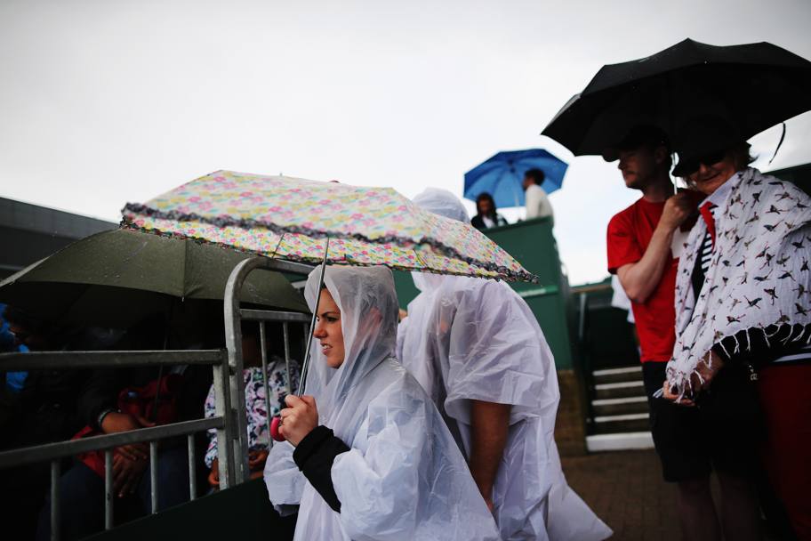 E il sesto giorno arriv la pioggia vera: programma ritardato, poi sospeso, poi sospeso ancora:  Wimbledon. Getty